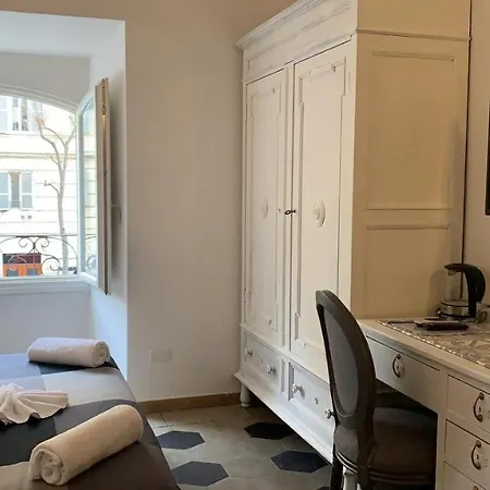 Vatican Leone Iv Maison d'hôtes 2*