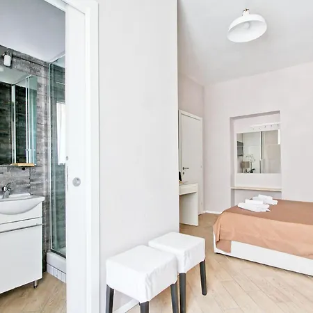 Vatican Leone Iv Konukevi Roma